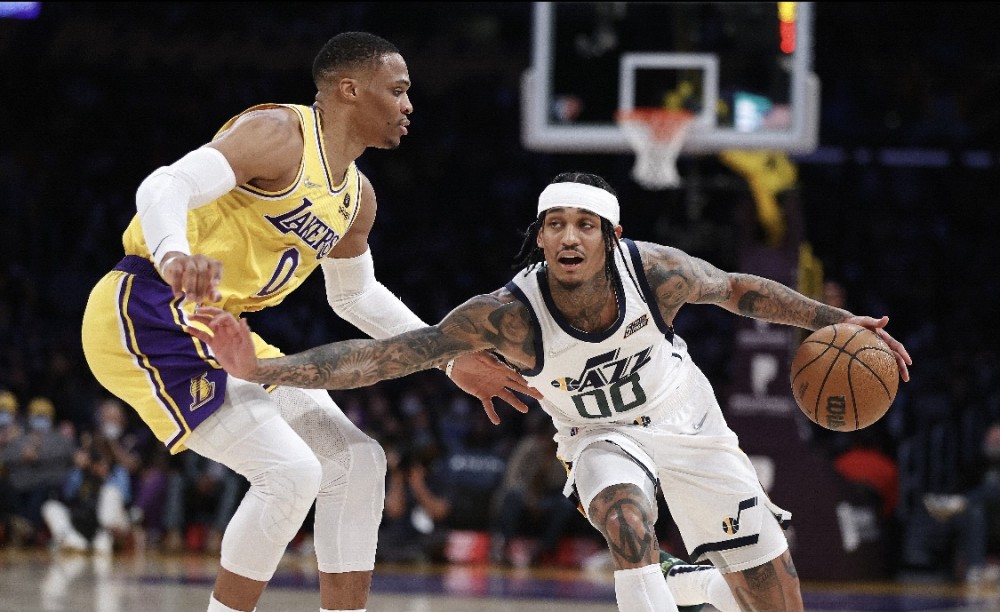  雷霆新秀隔扣戈贝尔引爆全场  